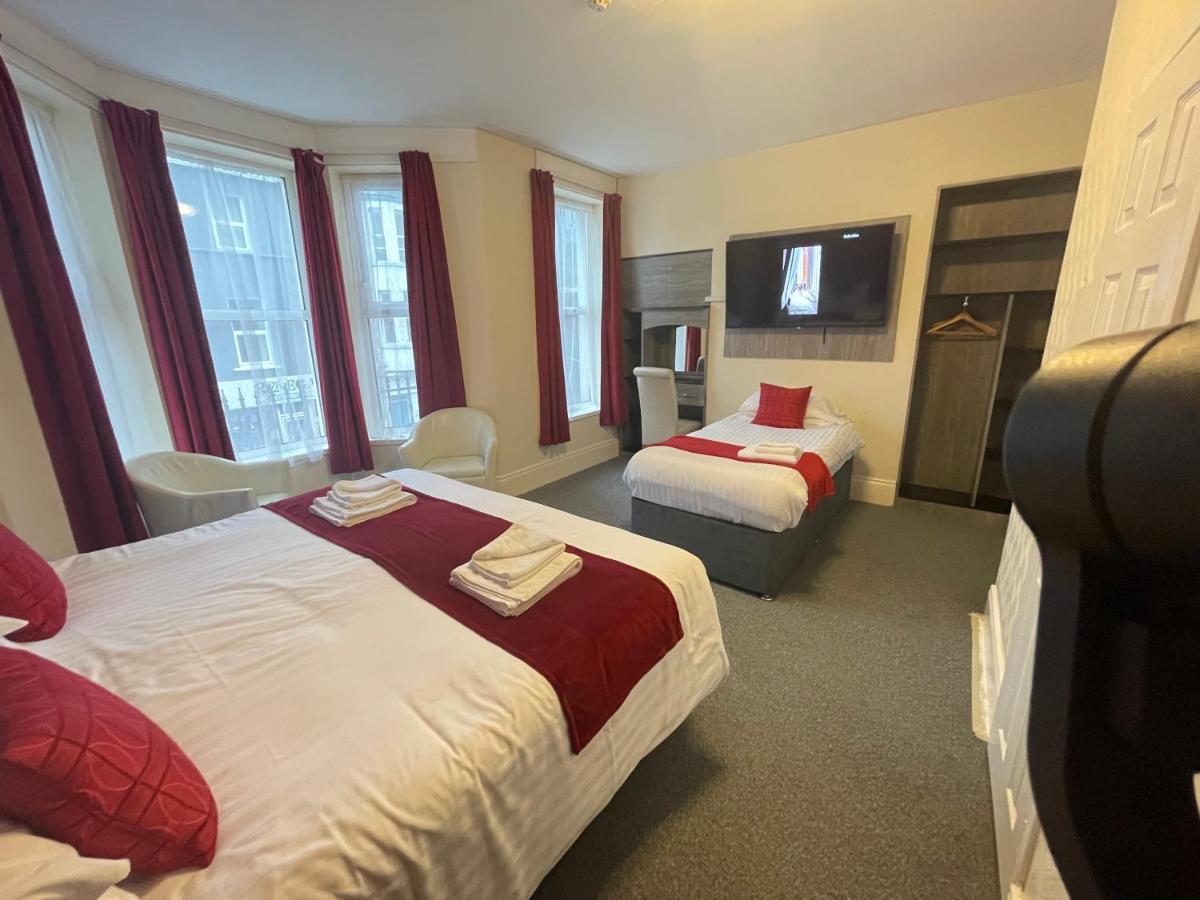 The Port Hotel Portrush Zewnętrze zdjęcie